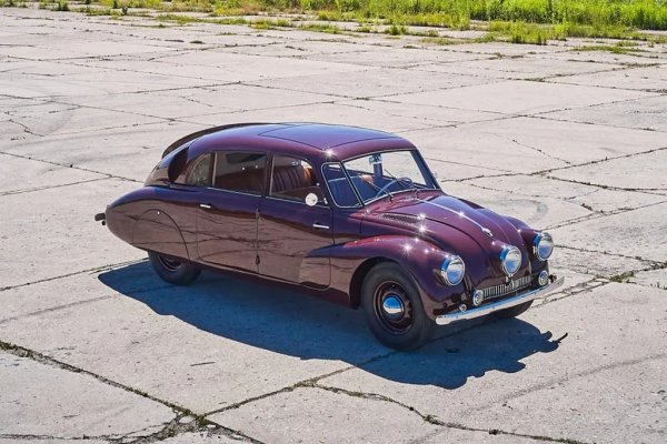 После Ледвинка пренася идеите и в по-модерната T87. Специфичният вертикален "плавник" в задната част на каросерията разделя въздушното налягане поравно от двете страни на автомобила - решение, което после масово ще се прилага в авиацията. През 1979 въздушното съпротивление на Т87 e измерено в новопостроения въздушен тунел на VW и се оказва 0.36 - по-ниско от почти всички модерни коли от онова време. 
Между другото след войната Ледвинка е съден в Чехословакия като колаборационист и прекарва пет години в затвора. После отказва да се върне на работа в Tatra и се пенсионира в Мюнхен. 
