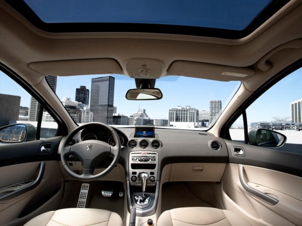 Peugeot 408