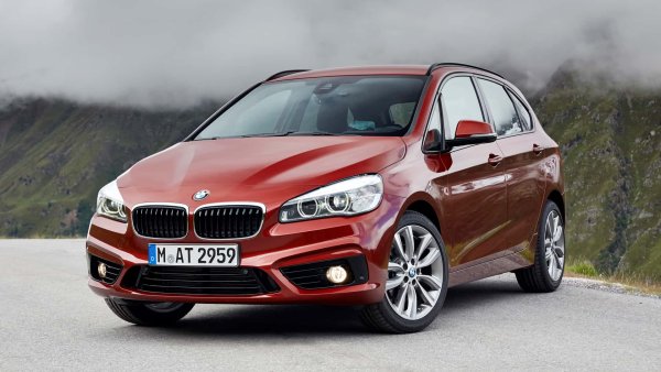 Списъкът е по азбучен ред, затова първо в него попадат два модела на бавараския производител, за когото 2014 г. беше много важна откъм премиери. Две от тях имат огромно значение, като това важи особено за първата &ndash; на 2-Series Active Tourer (F45). 

Това е първият MPV на BMW, проектиран да се конкурира с тогавашното второ поколение на Mercedes-Benz B-Class (W246), пуснат три години по-рано.