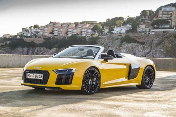 Двигател: 5,2-литров V10, задвижване към четирите колела, 540 к.с. 
Градско: 16,8 л/100 км. 
Извънградско: 10,7 л/100 км. 
Цена - 177 100 долара.
