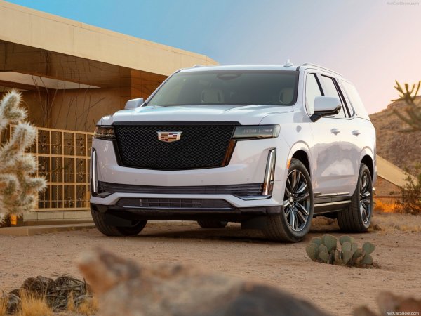 Интересното е, че при увеличаването на размерите BMW губи от качеството. Исполинското X7 се класира на трето позиция, като е изпреварено от Cadillac Escalade и Lincoln Navigator.