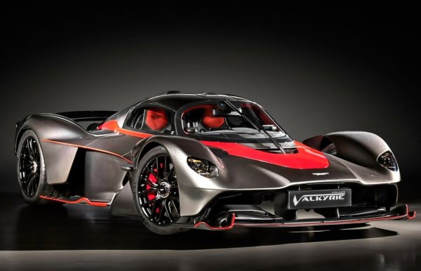 Рядката хиперкола са продава на търг с очакваната цена от 2,9 до 3,3 ммлн долара. Всичките 150 бройки от модела са разпродадени преди пускането му. Клиентът на този автомобил избира Scintilla Silver за екстериора с акценти Speed ​​​​Red и черен декор от подразделението Q на Aston Martin.
