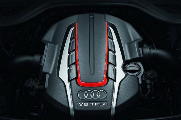 Audi S8