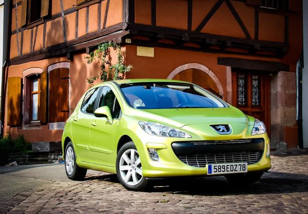 Този двигател носи името Prince (вътрешнозаводски индекс EP6) и се поставя не само на продукция на PSA Peugeot Citroen, но и на модели на BMW и Mini. Моторът е разработен с участието на баварците, но въпреки това често страда от "маслен" глад, което сериозно намалява ресурса му.

Като слаби меса се посочват ангренажният ремък, както и системата за смазване, заради която често се стига до повреди по коляновия и по разпределителния вал. Появяват се проблеми и със системата за газоразпределение Valvetronic, която също е разработка на BMW. И това са само част от недостатъците на мотора Princе.
