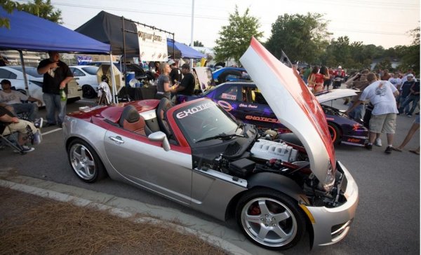 Тунинг изложението HIN Night Shift в Северна Калифорния