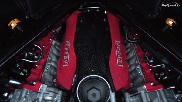 Все още не е ясен двигателят на Purosangue, като във Ferrari избират между три вече съществуващи агрегата - V8 с 612 к.с., хибриден V8 с 986 к.с. и V12 със 789 к.с. Най-вероятно ще се заложи на хибридната система от SF90 Stradale (на снимката), при която на V8 двигателя с обем 4,0 литра помагат 3 електромотора.