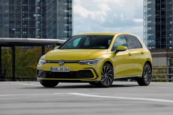 Най-големият автомобилен пазар в Европа е доминиран от Volkswagen - в тройката са Golf (74 234), Passat (35 913) и Tiguan (34 397). Следват Ford Focus, лекотоварният Fiat Ducato, VW T-Roc и Skoda Octavia. 
