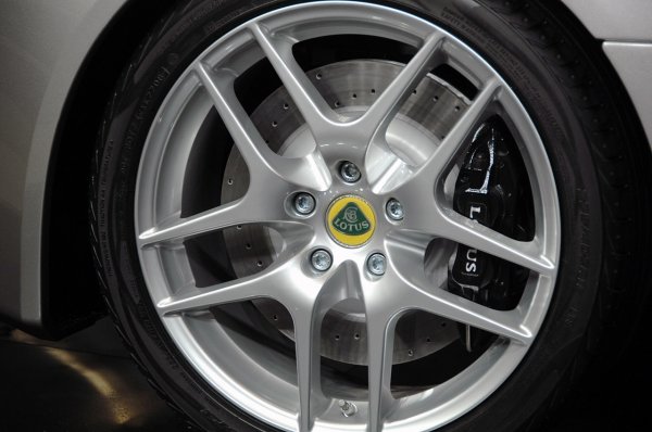 Автосалон Лос Анджелис 2008 / Lotus Evora  