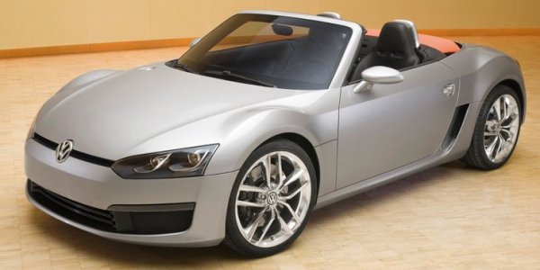 Представен на автомобилното изложение в Детройт през 2009 година, BlueSport е великолепна концепция за роудстър, като едновременно с това е доказателство, че дори на моменти да изглежда консервативен, Volkswagen си има своята "дива" страна.