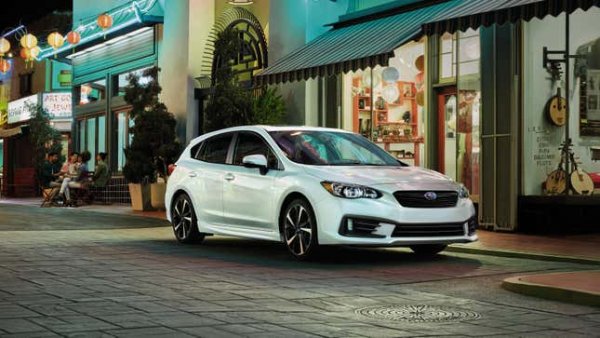 Базовият вариант струва под 20 000 долара като чисто нов, разполага със системата AWD на Subaru и е доста удобен, без да има нещо излишно в оборудването. Този автомобил ви прави щастлив при пътуване, без значение дали то е на малко или голямо разстояние. Освен това е и достатъчно бърз, когато се наложи.