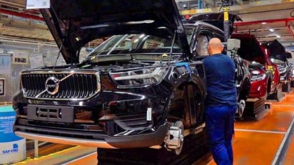 Още един пазар, на който Golf губи първото място след години хегемония. Сега първата позиция е за Volvo XC40, което се произвежва именно на белгийска земя, с 1785 продажби за трите месеца. Golf е втори с 1572, по-нататък се нареждат Peugeot 208, Renault Clio, BMW X1 и Citroen C3. 
