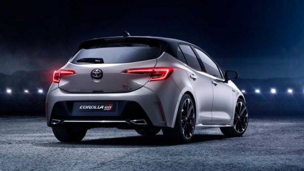 Полският пазар от доста време е крепост на Toyota - освен лидера Corolla (3800 продажби), в десетката попадат Yaris (второ място), C-HR (пето) и RAV4 (шесто). Между японците са успели да се наместят само Skoda Octavia и Dacia Duster.
