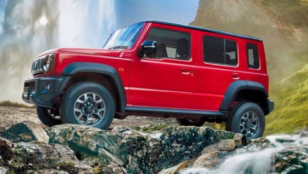 Най-симпатичният и достъпен офроудър изчезна от Европа още през 2021. После за кратко се върна като двуместен LCV модел, използвайки една вратичка в европейските правила. Но нейното действие приключи и от миналото лято Jimny отново е непостижима мечта - което тласка цените на употребяваните бройки до рекордни нива. 
