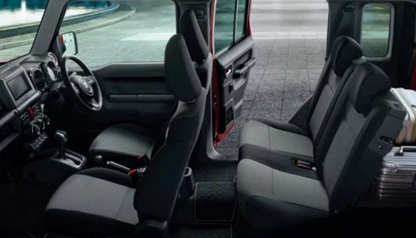 В Германия 6-годишно Jimny спокойно се продава за 25,000 евро и повече - всъщност над цената, за която е купено като ново навремето. Междувременно в Япония чисто ново Jimny е около 12,200 евро, а на всичкото отгоре там може да се купи и новата удължена версия Jimny Nomade с пет врати за около 15,500 евро. 
