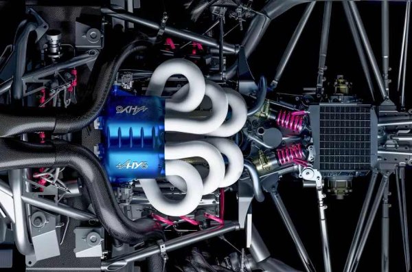 Всяка от трите бутилки побира 2,1 килограма водород. Те са разположени във вентилирани отделения, разположени отстрани на шасито и зад пътническата седалка. Автомобилът е със задно задвижване и шестстепенна секвенциална скоростна кутия. Обявената максимална скорост е 330 километра в час.