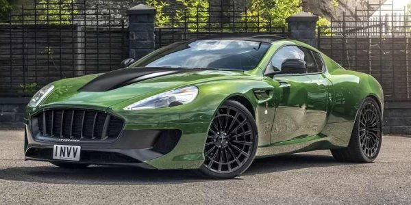 Vengeance е може би най-амбициозният проект на Kahn досега. Той се отличава с изцяло персонализирана каросерия, изработена от същата инженерна фирма, която създава Aston Martin One-77.

Базиран е на шасито на Vantage, което остава до голяма степен непроменено, с изключение на увеличената мощност. Основният момент е изключително изразителната каросерия на Vengeance, вдъхновена от няколко модела на Aston Martin, обединени в един, умишлено впечатляващ суперавтомобил.
