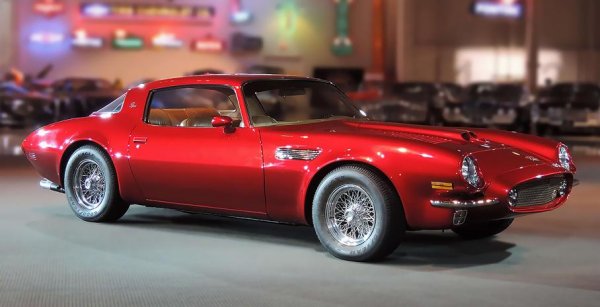 Този концептуален модел е един от най-странните продукти, които някога са напускали завода на Pontiac. Според легендата, в началото на 70-те години главният дизайнер на Chevrolet – Джери Палмър, в името на експеримента е нарисувал Camaro с външен вид в стила на Ferrari Testarossa. Тази идея е харесана от Уилям Мичел, вицепрезидент на GM Design, който решава да осъществи радикалния проект.