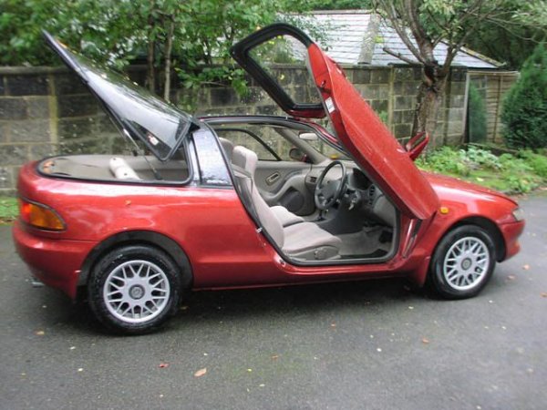 Sera стана известна извън Япония, след като вдъхнови Гордън Мъри за поставянето на врати тип "крила на пеперуда" на McLaren F1. Колата обаче е продавана само на вътрешния пазар, като за 5 години от нея са произведени около 3000 бройки.