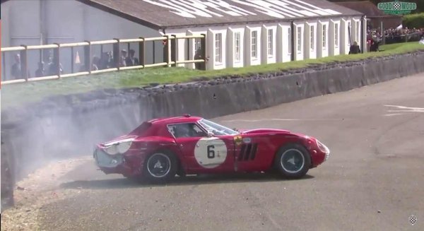 Състезателното Ferrari 250 GTO безспорно е един от най-скъпите и ценни автомобили на планетата. Между 1962 и 1964 година са сглобени едва 36 бройки от това купе с 300-конен V12 двигател, което навремето буквално мачкаше конкуренцията по пистите. Днес цената на тези машини достига космическите 70 милиона долара, но собствениците им изобщо не се притесняват да ги изкарват на състезания за ретро коли.

Точно по време на подобна надпревара в Гудууд през 2018 година беше разбито Ferrari 250 GTO от 1964 година. Спортният звяр изхвърча от трасето на един от завоите и се заби право в предпазната мантинела, като алуминиевата му каросерия понесе брутални щети.
