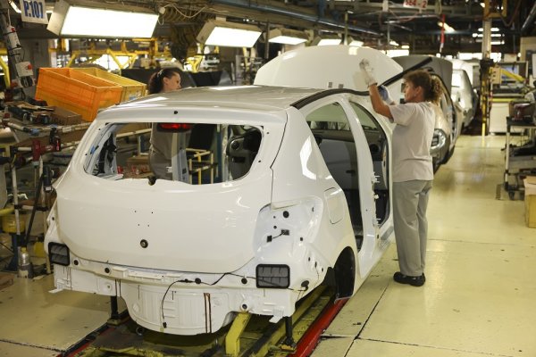 В кухнята на автомобилите Dacia