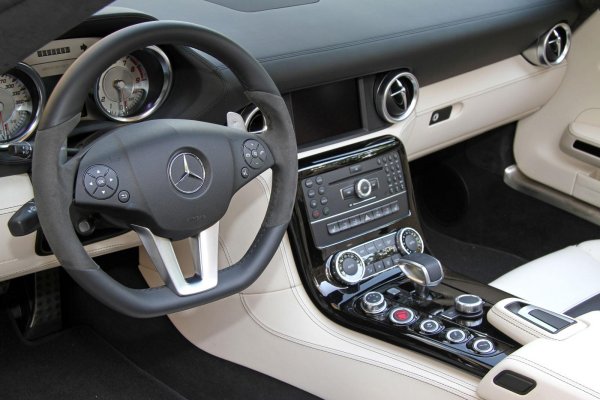 Mercedes SLS AMG от INDEN Design