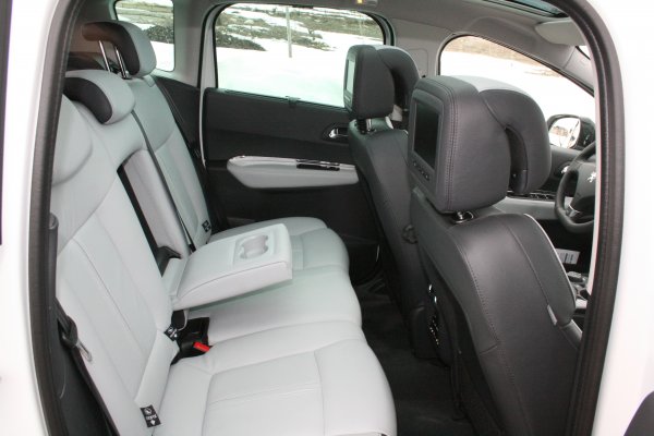 Peugeot 3008 HYbrid4