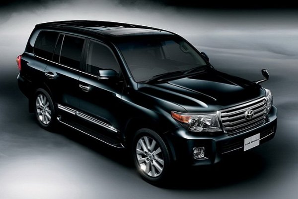 Toyota Land Cruiser 200 (JDM)