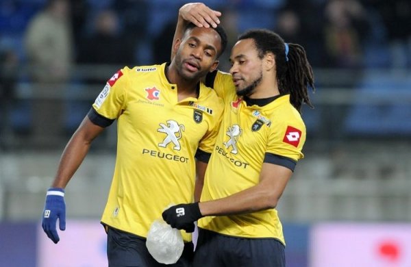 Сошо, родното градче на фамилията, и до днес е доста скромно, с едва около 4000 жители. Това обаче не му пречи да има силен футболен отбор, основан именно от един от наследниците на фамилията Пежо през 1920-те години. С подкрепата на компанията отборът става два пъти шампион на Франция и два пъти носител на купата (за последен път - през 2007). Продукти на детско-юношеската школа на "Сошо" са играчи като Яник Стопира, Бернар Женгини, Ел-Хаджи Диуф и Жереми Менез.

