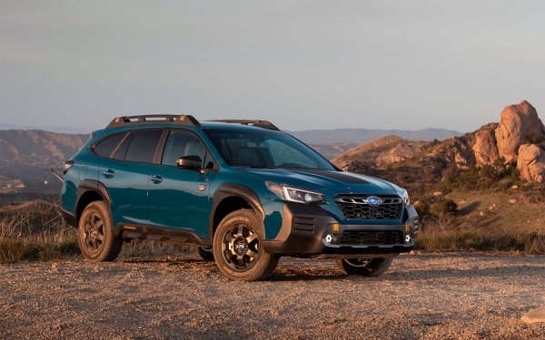 Предимства - повече пространство и по-висок просвет от повечето конкуренти; рентабилност; лесен за монтаж багажник на покрива. 

Недостатъци - бръмчащ вариатор; липса на удоволствие от шофирането; ултра-бдителна технология за подпомагане на водача. 

Технически Outback не е SUV. Технически, като всяка друга кола в списъка с изключение на Wrangler. Това са кросоувъри, какъвто е и Outback. Въпреки че това Subaru изглежда като комби, то има висок просвет, сериозен товарен капацитет, много място на втория ред седалки и добра горивна ефективност. Добра кола за тези, които обичат дейности на открито.