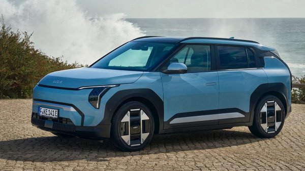 Световният автомобил на годината за 2025 стартира силно на българския пазар. За това допринася и една по-голяма корпоративна поръчка от таксиметрова компания. 

