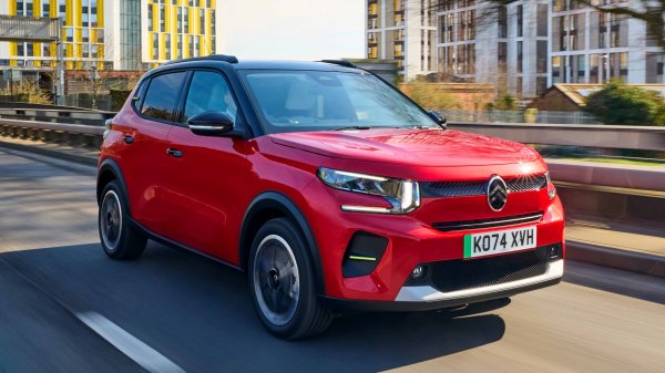 11. Citroen e-C3 - 34 (нов)
11. Volkswagen ID.7 - 34 (+89%)
13. Tesla Model 3 - 33 (-64%)
14. BMW iX - 32 (+52%)
15. BMW iX1 - 30 (+58%)
15. Renault Kangoo e-tech - 30 (+150%)
15. Skoda Enyaq - 30 (+67%)
18. BMW iX2 - 28 (+75%)
19. Volkswagen ID.4 - 25 (+67%)
19. Skoda Elroc - 25 (нов)
