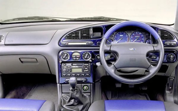 Повечето бройки са карани до пълна изнемога. Но ако все пак намерите запазена, си струва, дори и само заради фантастичното управление. 1.8-литровият бензин е икономичен, но достатъчно жив. V6 е доста забавен.

Ориентировъчна цена: 2600 евро за 1.8i Lx, 1993, 80,000 км пробег
