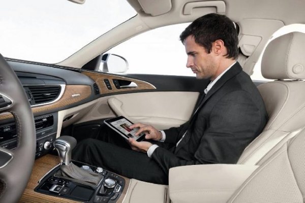 Audi A6, модел 2011 година