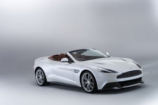 Aston Martin Vanquish Volante