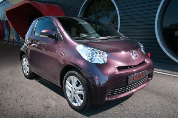 Toyota IQ от българското студио за интериорни доработки Vilner