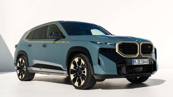 Продължавайки винаги по азбучен ред, второто историческо име, използвано в последно време от друг производител, е XM. Първоначално така се казваше флагманът на Citroen от края на 80-те години, а днес точно това название носи най-мощният SUV на BMW - BMW XM.