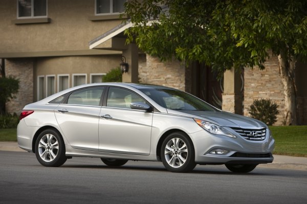 Hyundai Sonata 2011

