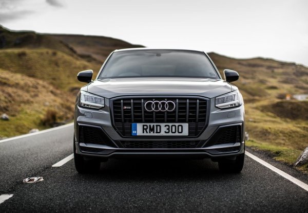 При бензиновите двигатели 1.5 TSI и 2.0 TFSI си струва да се помни за превантивната смяна на сепаратора на маслото,.  С течение на времето има неравномерни работи на двигателя, пропуски на запалване, изгаряне на масло без видими течове и наличие на масло в всмукателните тръби и интеркулера.