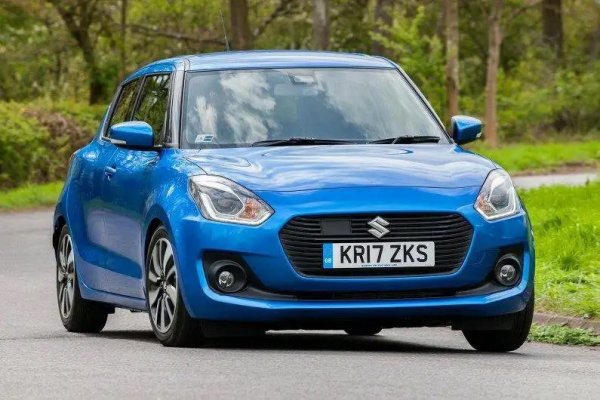 Suzuki Swift надмина всичките си конкуренти, за да вземе признанието за най-надежден малък автомобил. Едва 4% от собствениците, участвали в анкетата, съобщават за някакви проблеми с колите си и единствената област, която ги притеснява, е състоянието на салона. Всички ремонти да извършени в рамките на един ден.
