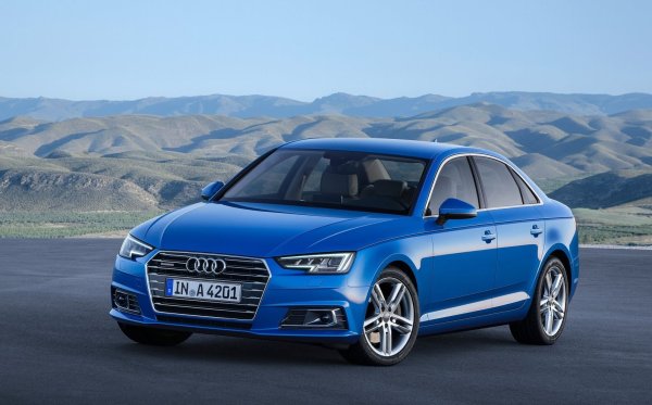 В случая за пример може да бъде дадена версията с 1,4-литров бензинов двигател. Той имаше доста проблеми при появата си, но те бяха отстранени през годините. Големите му предимства са опростената конструкция и непретенциозна поддръжка. По-големият бензинов мотор с обем 2,0 литра и два варианта на мощност – 190 и 249 к.с., също е надежден, като при правилна експлоатация и редовна поддръжка всички посочи двигатели би трябвало да изкарат до 250 000 км.