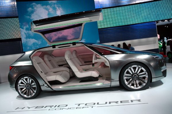 Subaru Hybrid Tourer