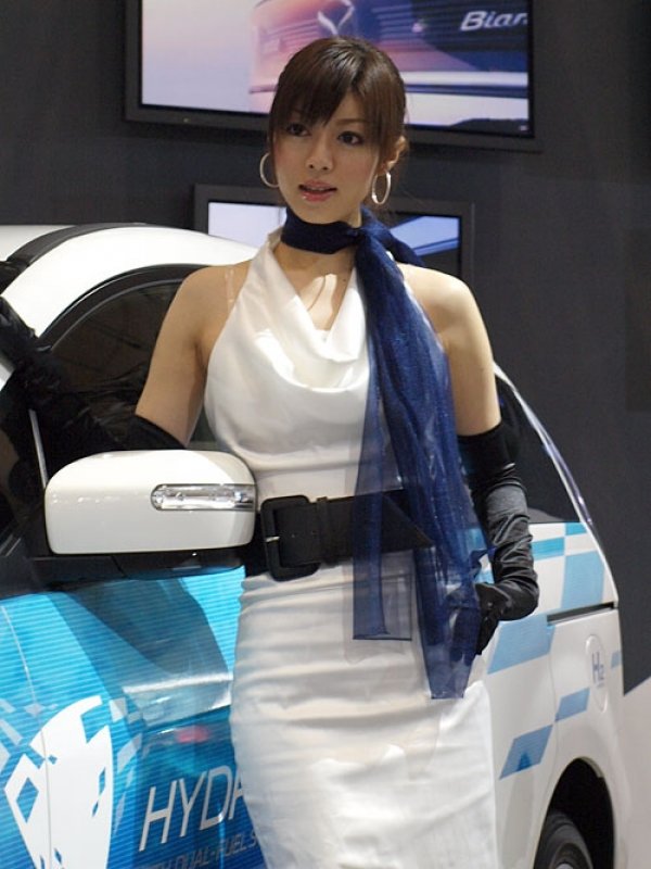 Момичетата на автосалон Токио 2009