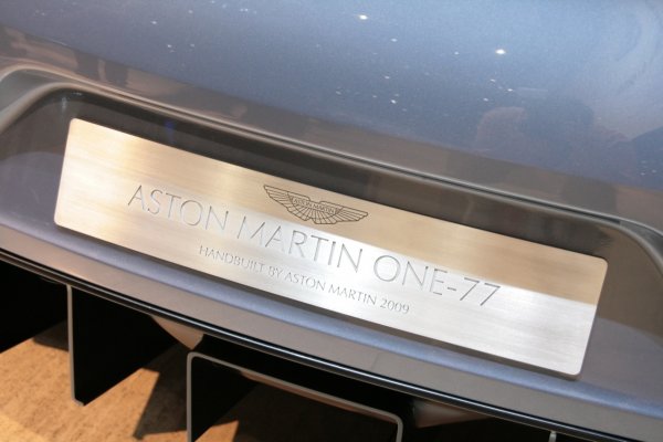 Женева 2009 / Aston Martin One-77