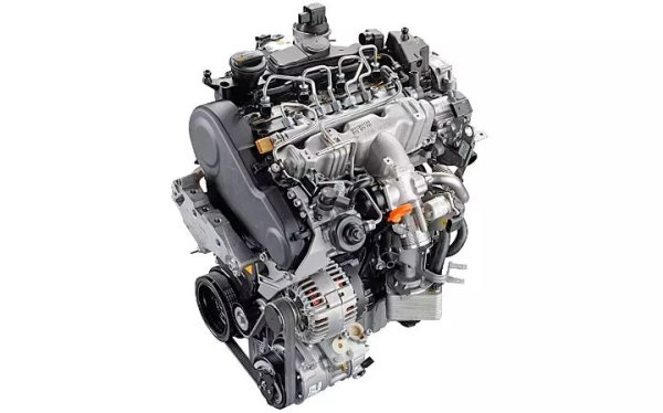 Турбодизелът 2.0, оборудван със система за впръскване Common Rail, е доста надежден. При висококачествено гориво инжекторите изкарват поне 150 000 км, но след 100 000-120 хиляди км може да се наложи да се сменят уплътненията им. Инжекционната помпа може да издържи дори по-дълго.

При задръстванията в граски трафик двигателят може да  загуби мощност заради спад в производителност на клапана на системата за рециркулация на EGR, който е запушен с отлагания. В случая цялостно почистване ще помогне. Дизеловият филтър за твърди частици обикновено се справя със замърсяването до 200 000 км.