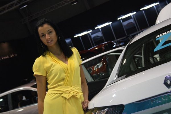 Момичетата на Автосалон София 2011