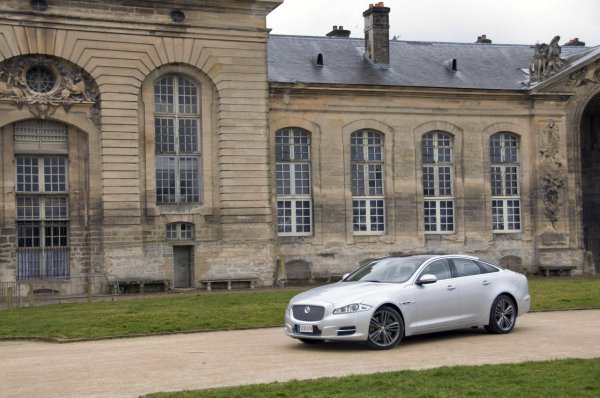 Jaguar XJ 2011