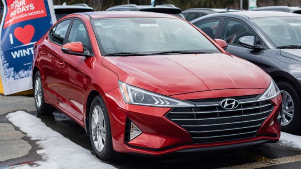 Фатални катастрофи спрямо продажбите (2018-2020): 3,7 на 10 000 продадени коли

Фатални катастрофи (2018-2020): 179

Продажби (2018-2020): 480 984 бройки