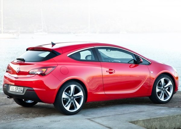 <p>Най-добрите коли за 2012, според CarBuyer<br /><br /><strong>Най-добро купе -&nbsp;Opel Astra GTC</strong></p>