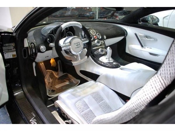 Bugatti Vincero - доработен Veyron от тунинговата къща Mansory