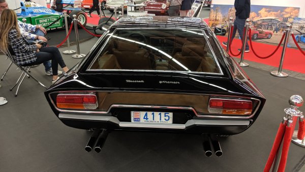 Но онова, което прави колата ценна днес, е дизайнът. Това е първият проект на студиото Bertone за Maserati и Нучо Бертоне възлага работата на най-добрия си дизайнер - самия Марчело Гандини. 
Този реставриран отлично екземпляр се предлага за 195 000 евро. 
